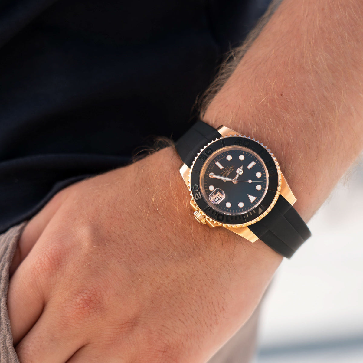 Automatic Dive Watch 40mm – Rose Gold, Rubber Strap (2)